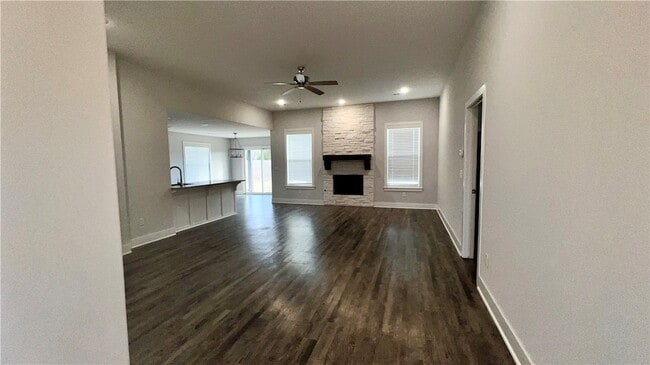 Building Photo - 331 W Taverner Xing