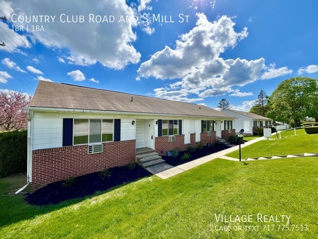Primary Photo - 811 Country Club Rd