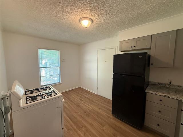 Building Photo - 4914 Donnelly Ave