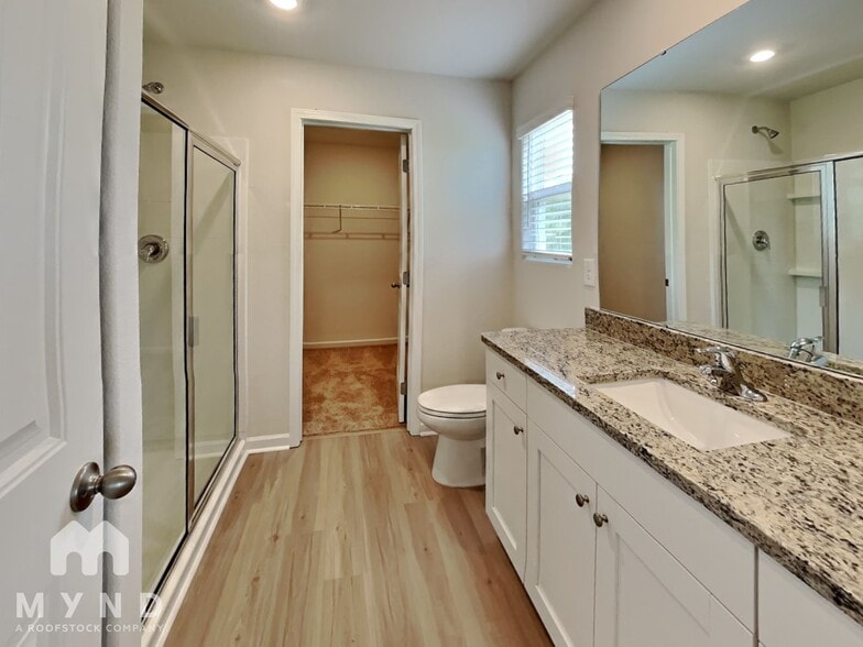 Building Photo - 282 Royal Mdw Dr