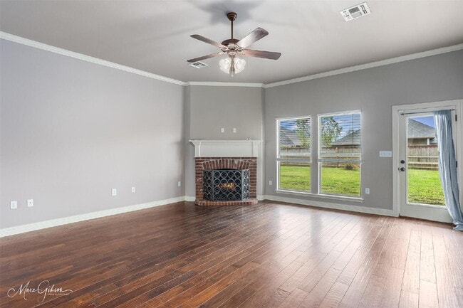 Building Photo - 2330 Tallgrass Cir