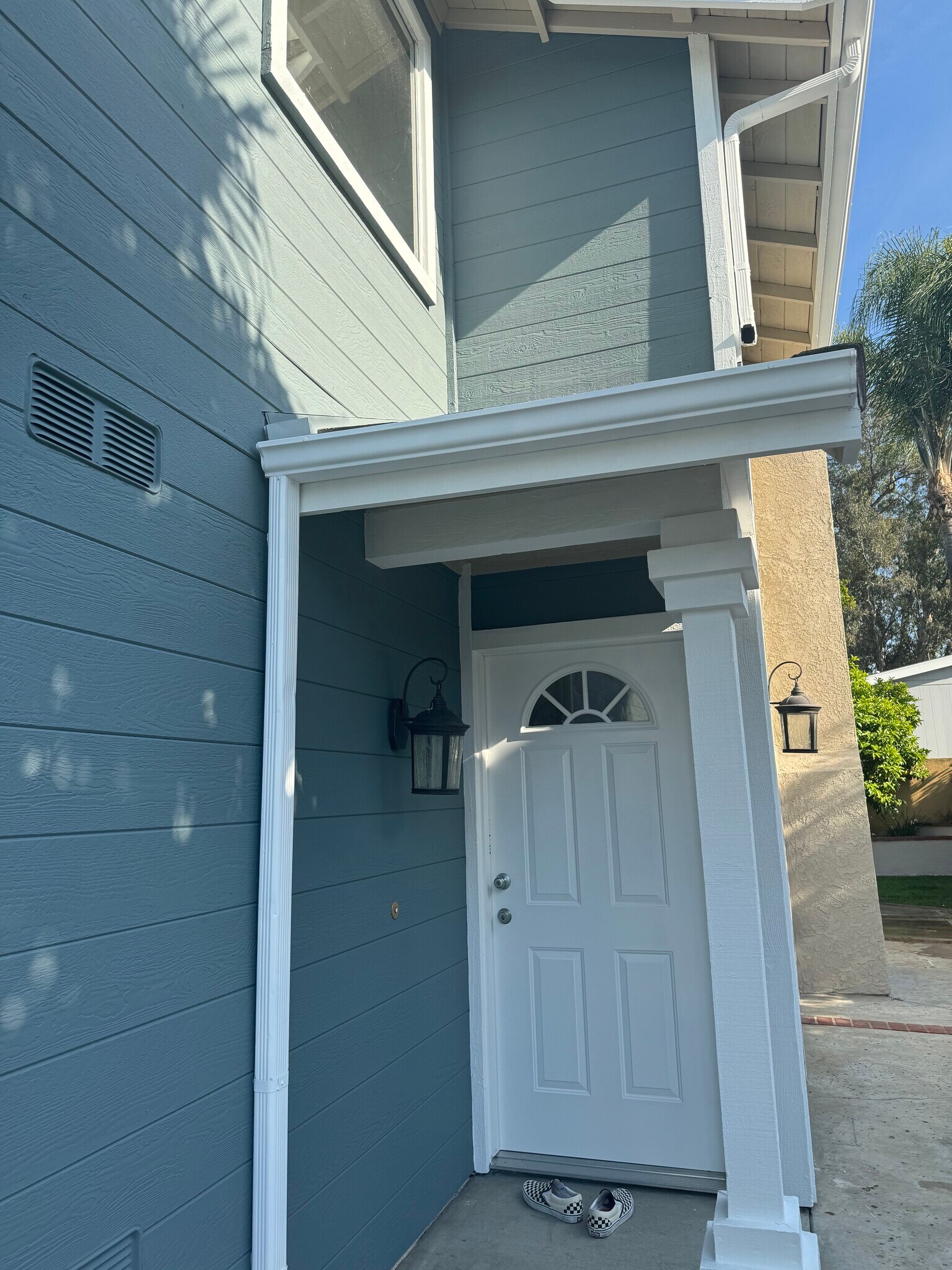 FRONT DOOR - 4179 Ironwood Dr
