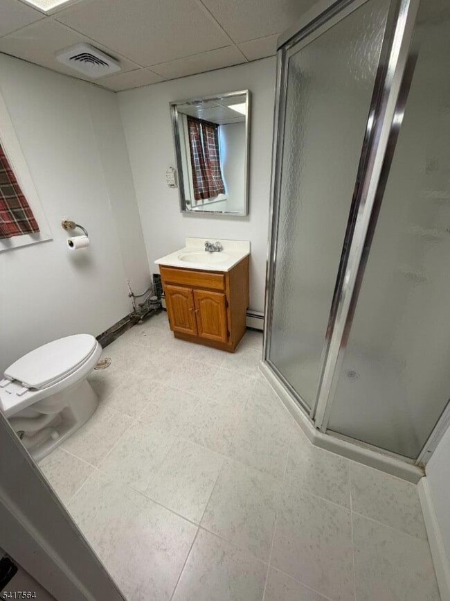 Building Photo - 154 Roseland Ave