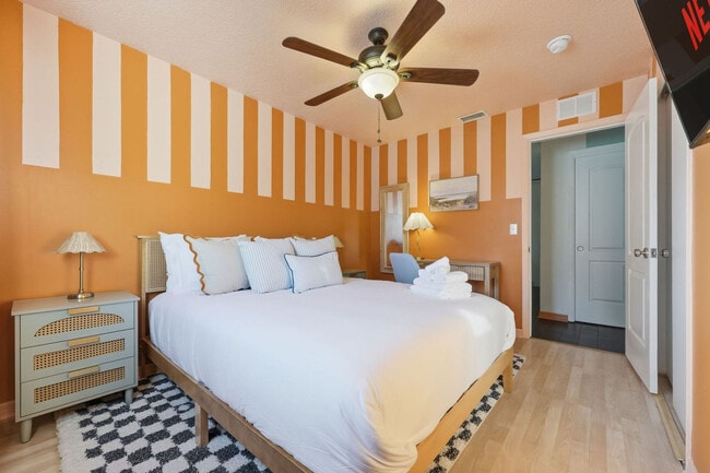 Building Photo - 1132 Gershwin Dr