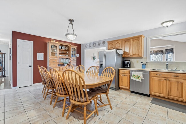 Building Photo - 10 Apple Tree Ct