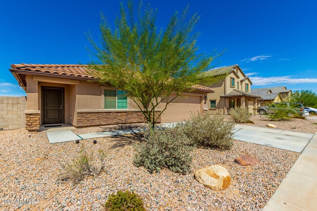 Building Photo - 1532 E Inouye Dr