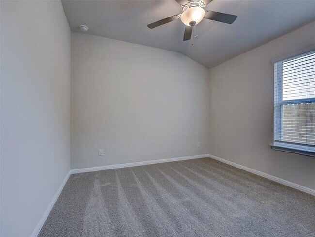 Building Photo - 108 Greenspire Ln