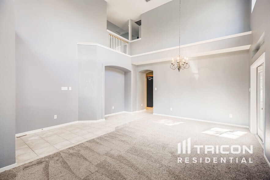 Building Photo - 3402 Marion Cir