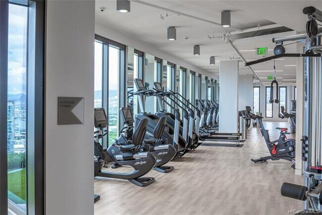 Building Photo - Luxury Studio. Furnished.  Kakaako.