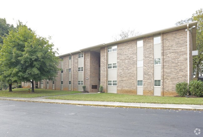 Building Photo - Atchley Apartments