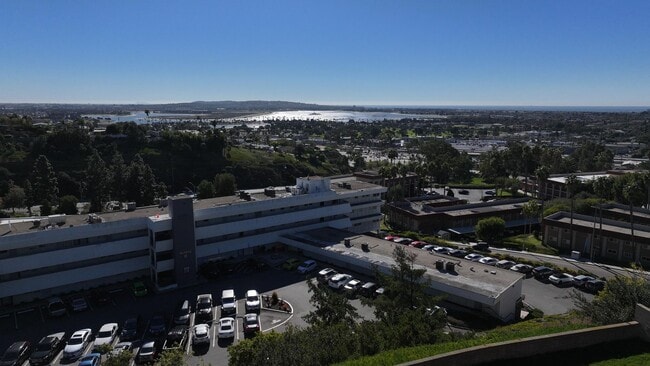 Building Photo - Freshly remodeled, 4 bedroom 2 bath house ...