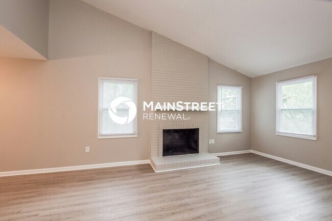 Building Photo - 4 Bedroom Pet-Friendly Home in Charlotte, ...