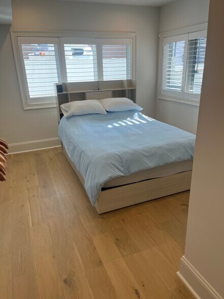 Building Photo - 1335 11th St NW