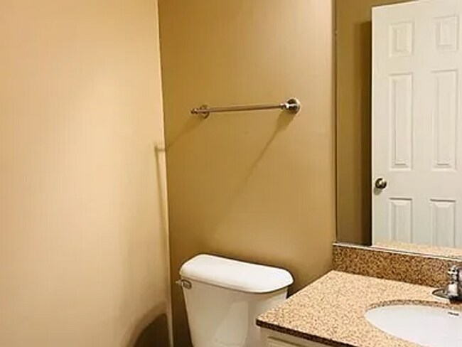 Building Photo - 1798 N 177th Plaza