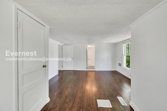 Building Photo - 142 Gordon Terrace