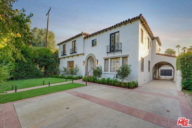 Building Photo - 507 N Arden Dr