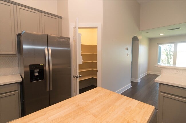 Building Photo - 1318 Ragsdale Ln