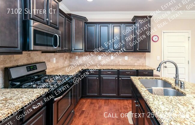 Building Photo - 7102 Sutter Ct