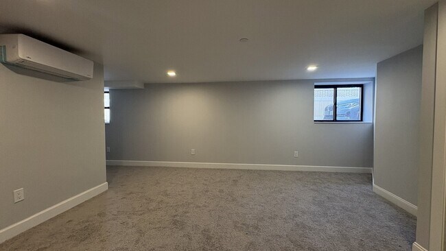 Building Photo - 1-64 Beach 124th St