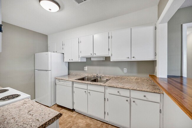 Building Photo - 321cam