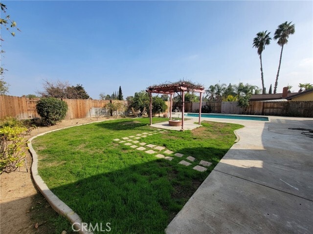 Building Photo - 15375 Manzanita Dr