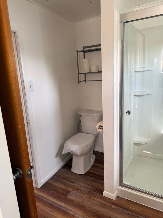 Building Photo - Charming 1 bedroom, 1 bathroom home available in Belgrade!
