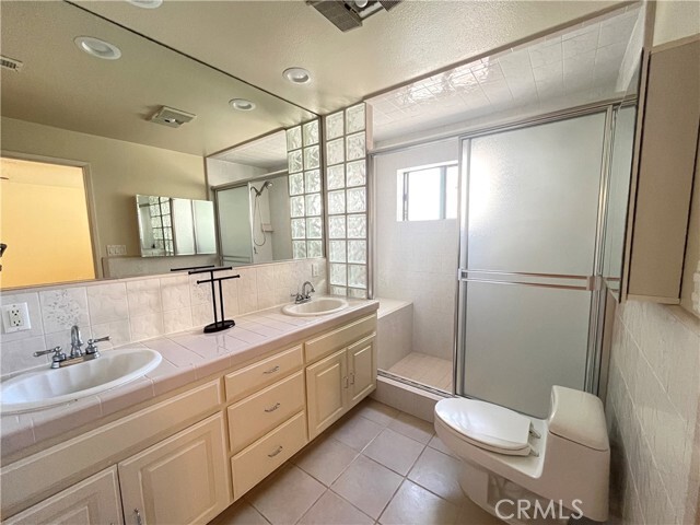 Building Photo - 2103 Clark Ln