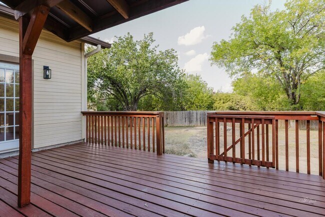 Building Photo - 14509 Crystal Ct