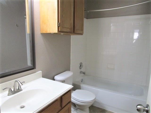 Building Photo - 9836 Carter Dr