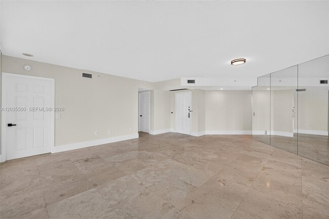 Building Photo - 3370 Hidden Bay Dr