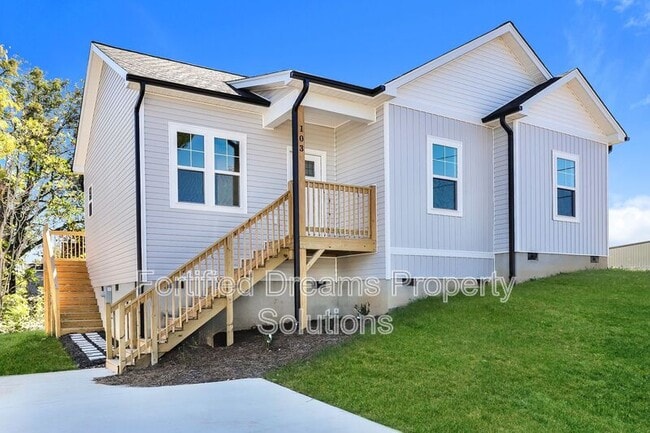 Building Photo - 103 Roanoke St