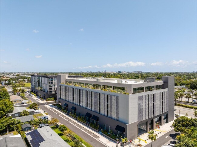 Building Photo - 3701 N Dixie Hwy