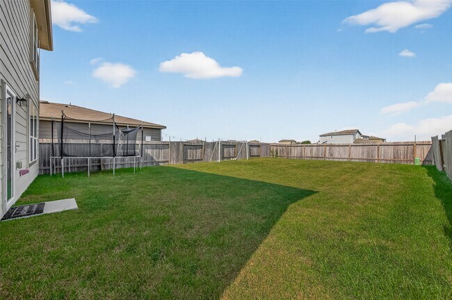 Building Photo - 10831 Fall Mill Dr
