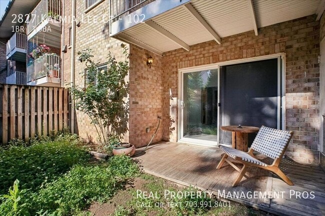 Building Photo - 2827 Kalmia Lee Ct