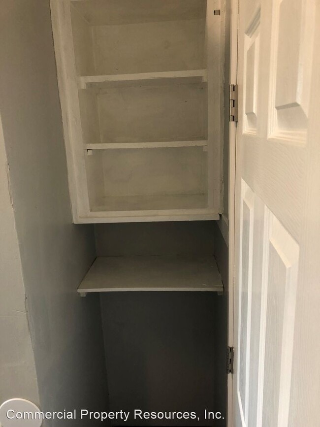 Building Photo - 400 Glen Creek Rd NW