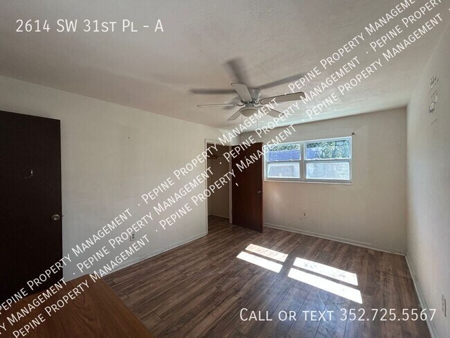 Building Photo - 2614 SW 31st Pl