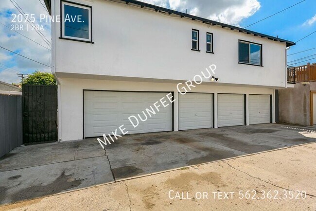 Building Photo - 2075 Pine Ave