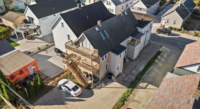 Building Photo - 1277 W 67th St