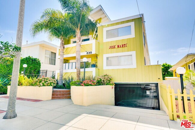 Building Photo - 230 Bicknell Ave
