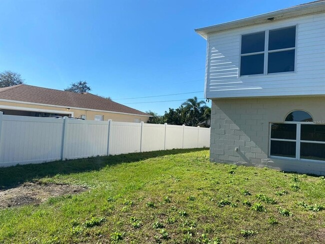 Building Photo - 217 Chadworth Dr