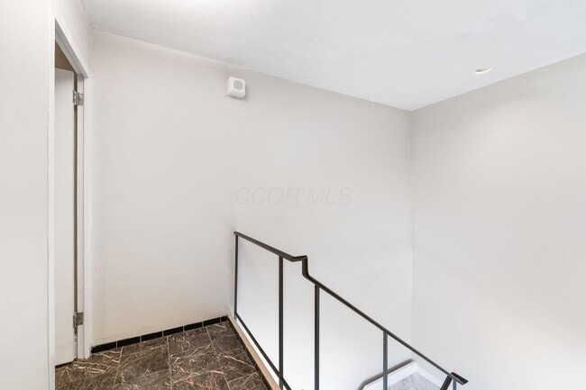 Building Photo - 1000 Urlin Ave