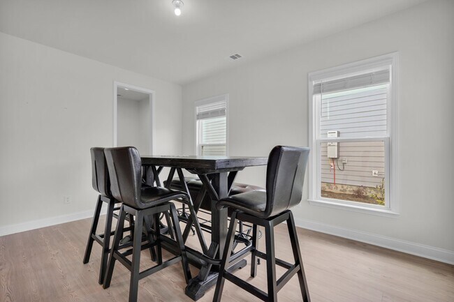 Building Photo - 268 Loblolly Ln
