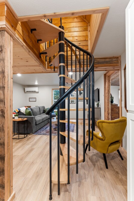 Building Photo - 13989 ID-97