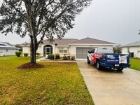 Building Photo - Move in ready 3/2 in 55+ community - near everything