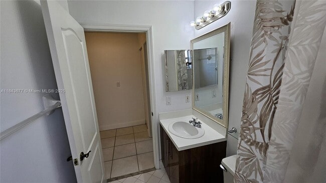 Building Photo - 5084 NW 112th Ct