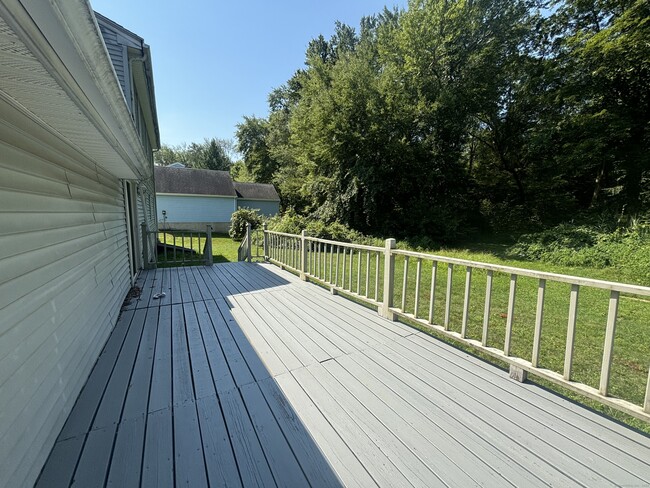 Building Photo - 65 Lancaster Dr