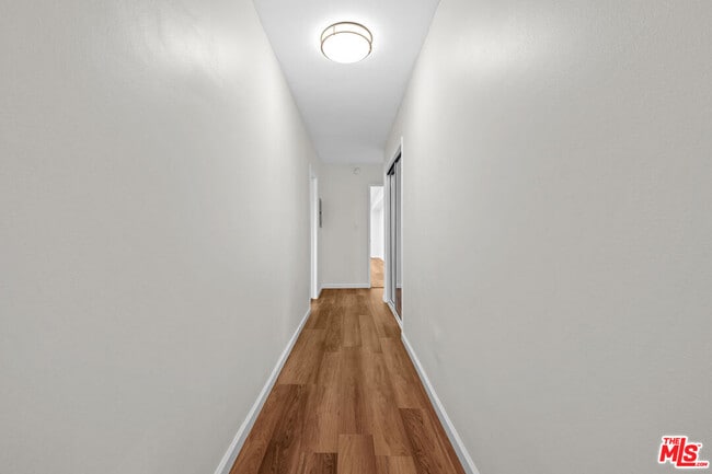 Building Photo - 1206 S Holt Ave