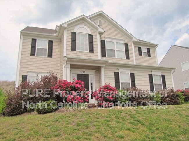 Primary Photo - 7227 Tanners Creek Dr