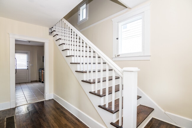 Building Photo - 221 E Mosley St