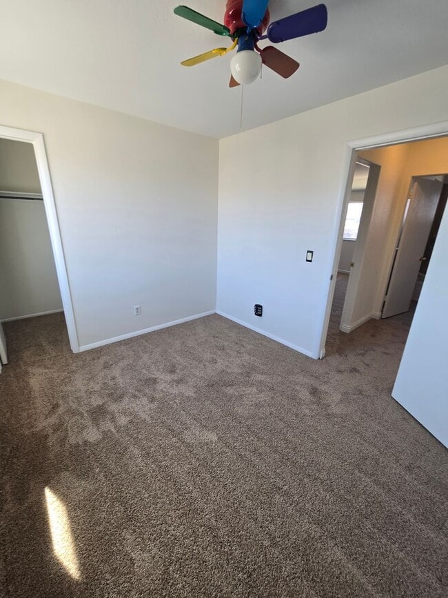 Building Photo - Split Level home in Westminster